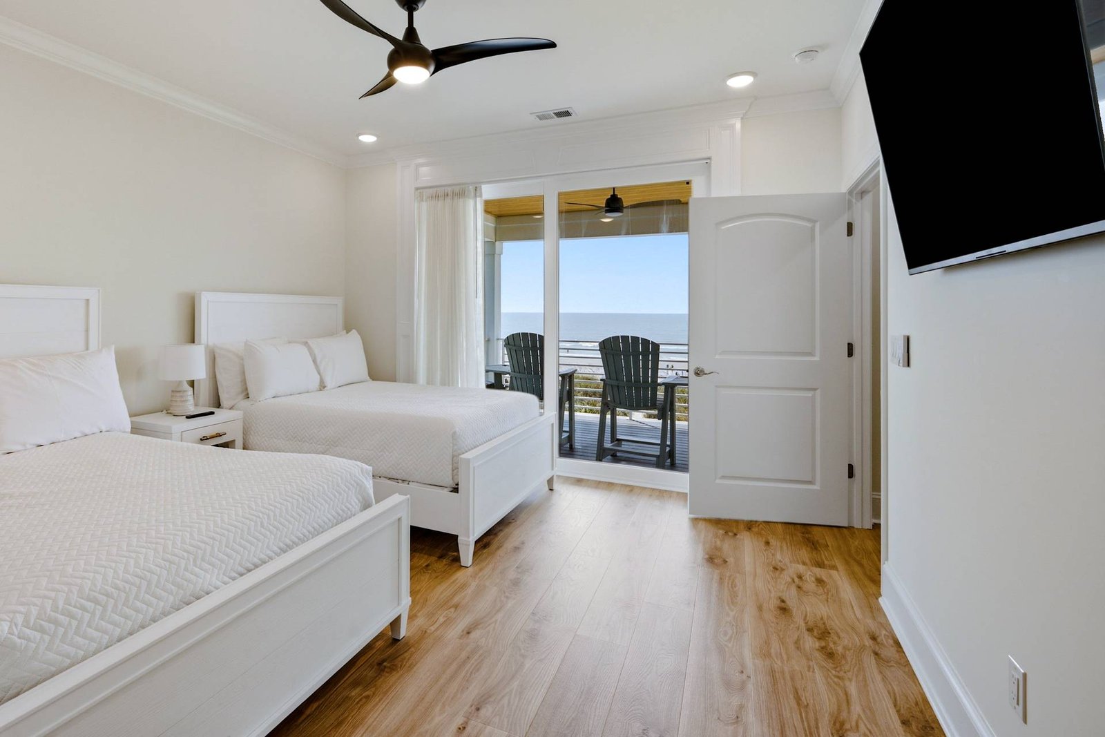 “Driftwood” bedroom — balcony access