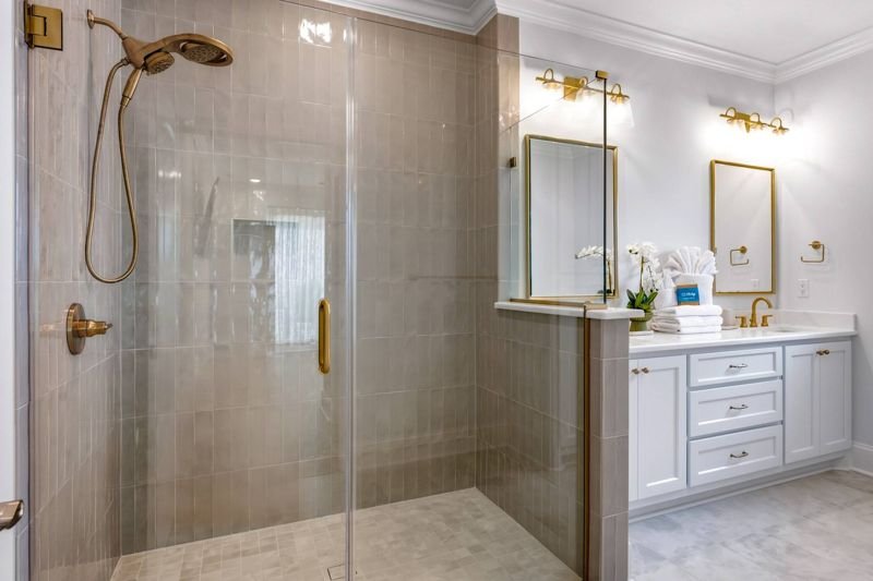 “Driftwood” bathroom