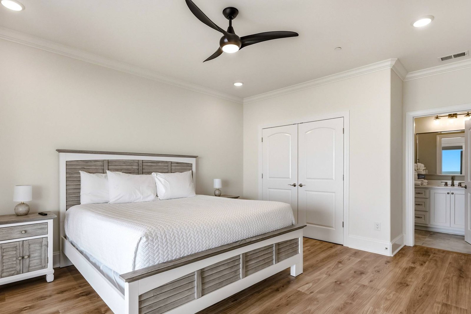 The Ocean Mist Bedroom at Carolina Seas