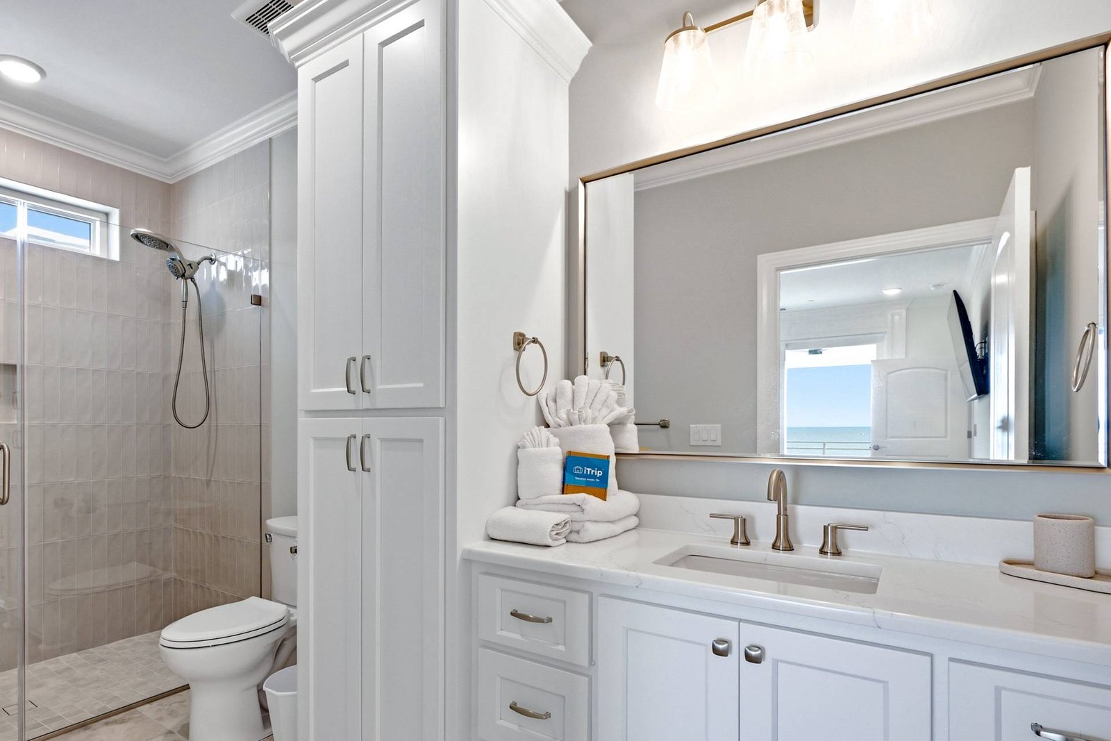 The Ocean Mist Bathroom at Carolina Seas